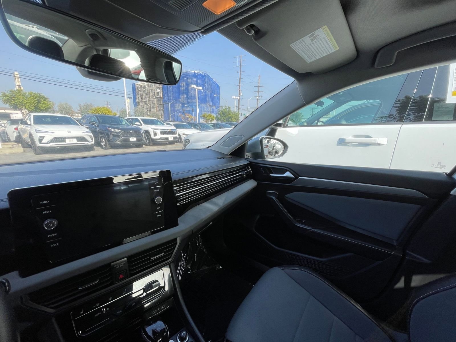 Thumbnail: 2025 Volkswagen Jetta - 35