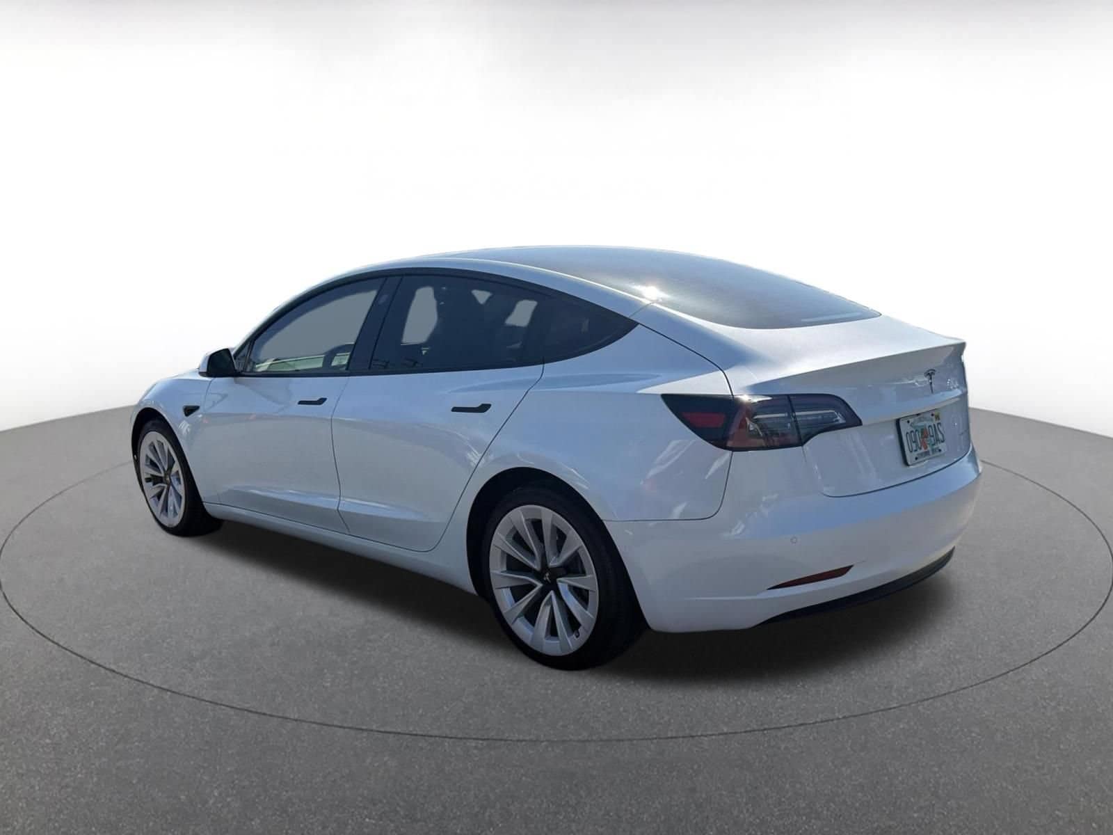 Thumbnail: 2022 Tesla Model 3 - 4