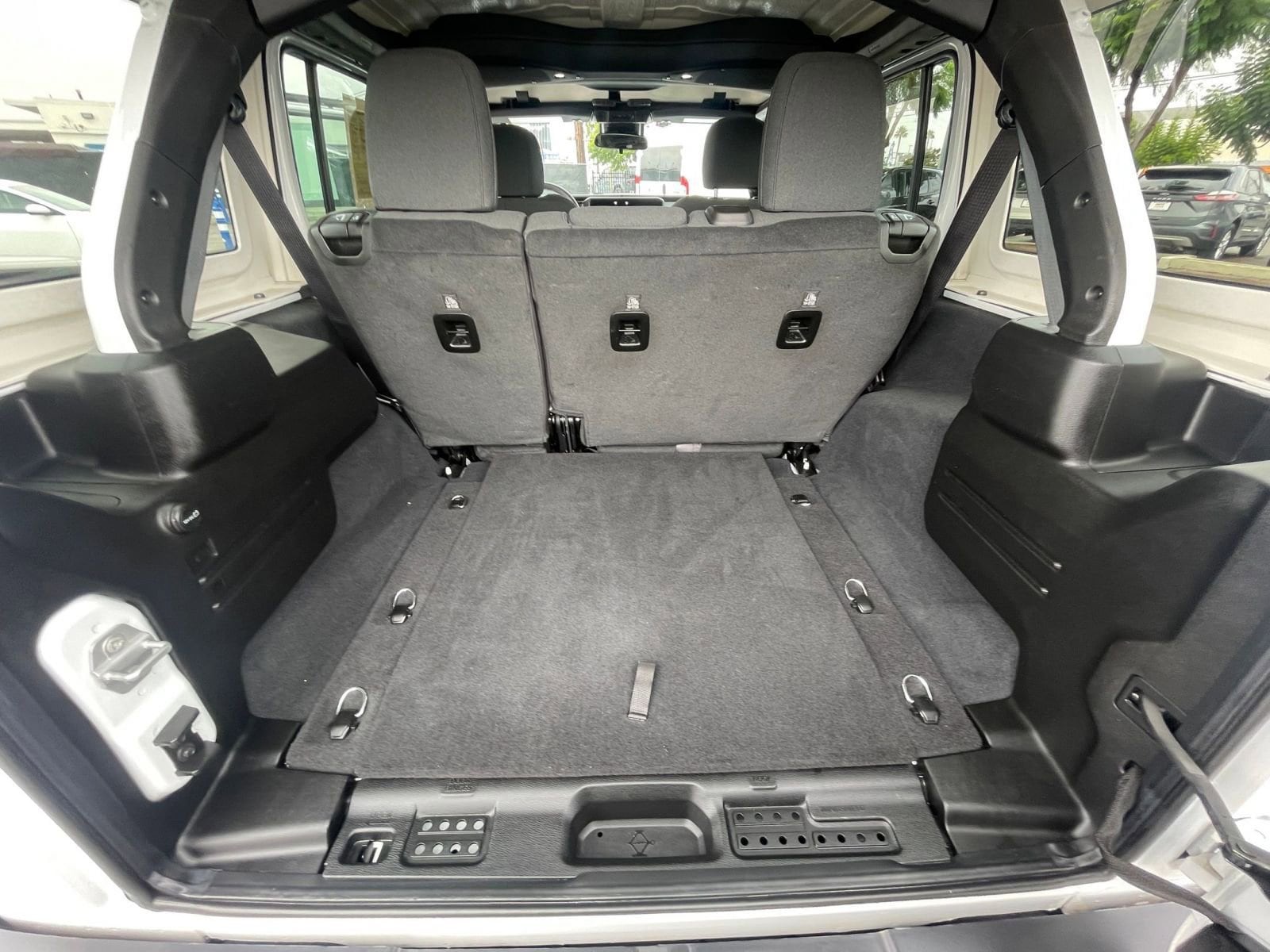 Thumbnail: 2025 Jeep Wrangler - 31