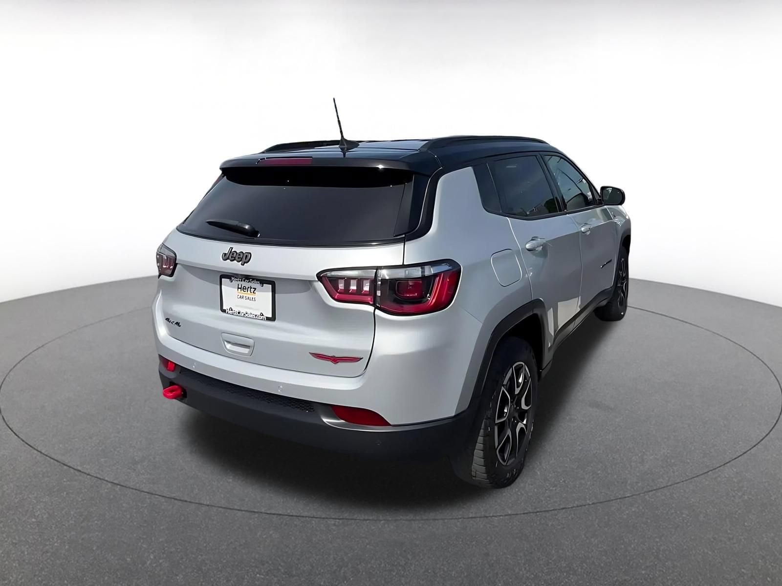 Thumbnail: 2025 Jeep Compass - 14