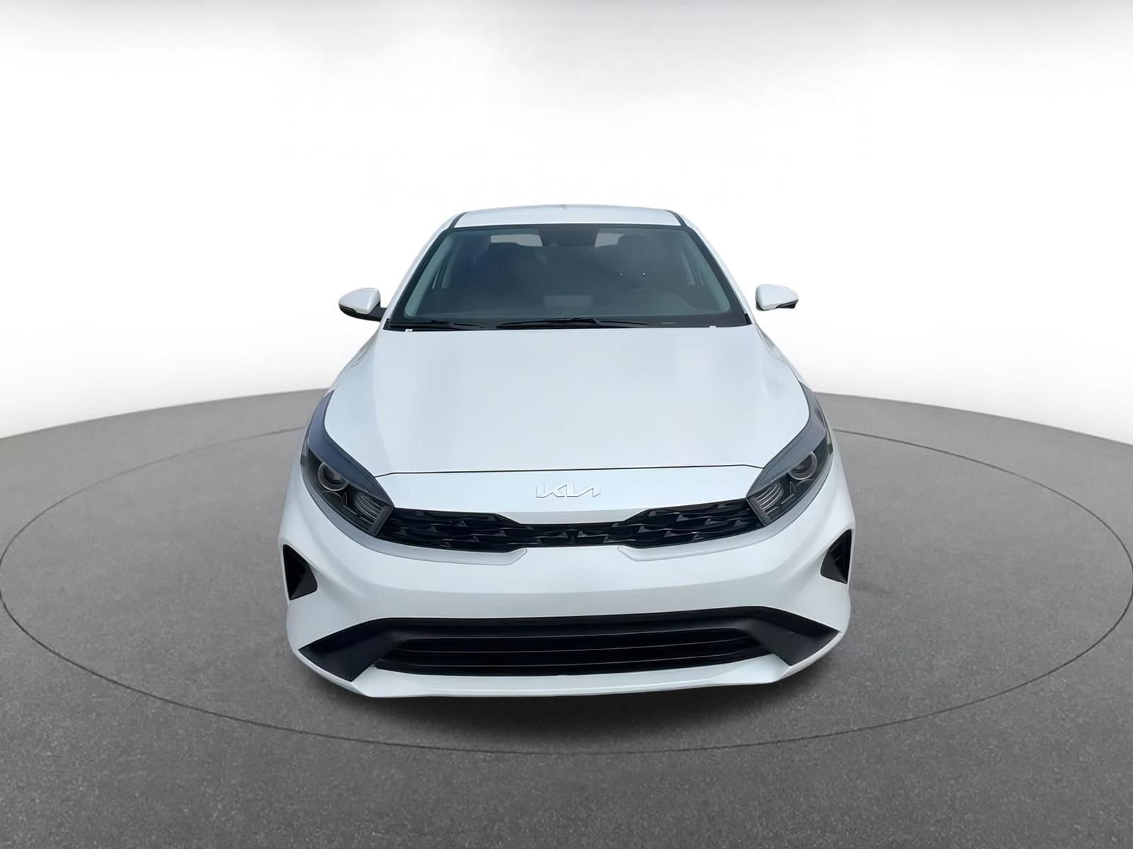 Thumbnail: 2023 Kia Forte - 5