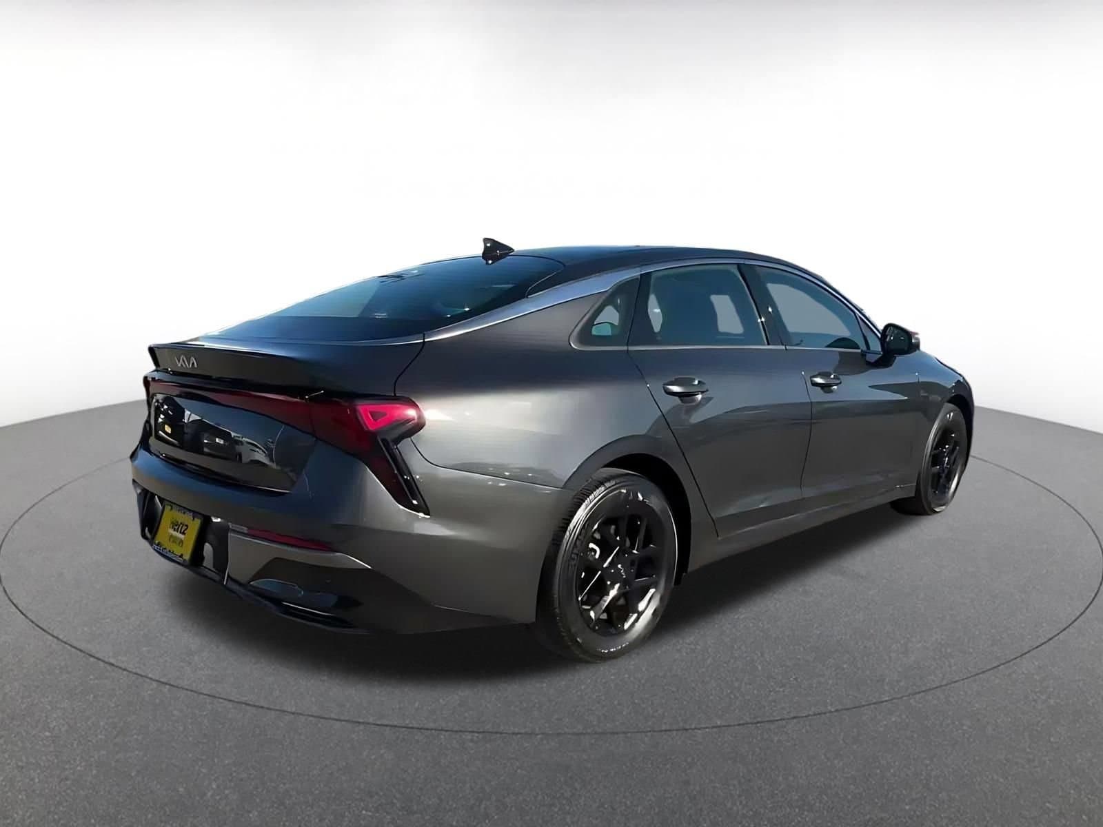 Thumbnail: 2025 Kia K5 - 13