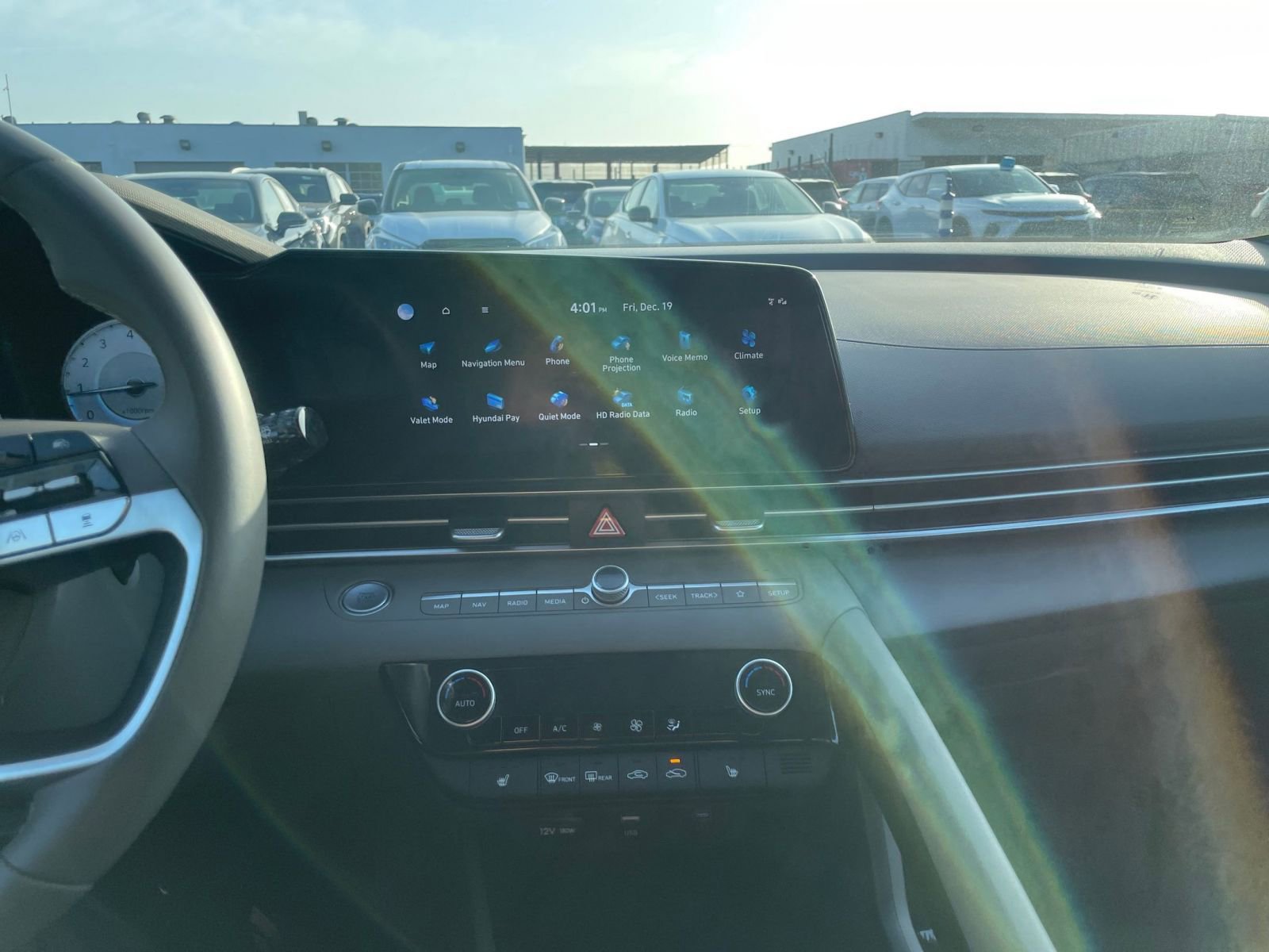 Thumbnail: 2025 Hyundai Elantra - 18