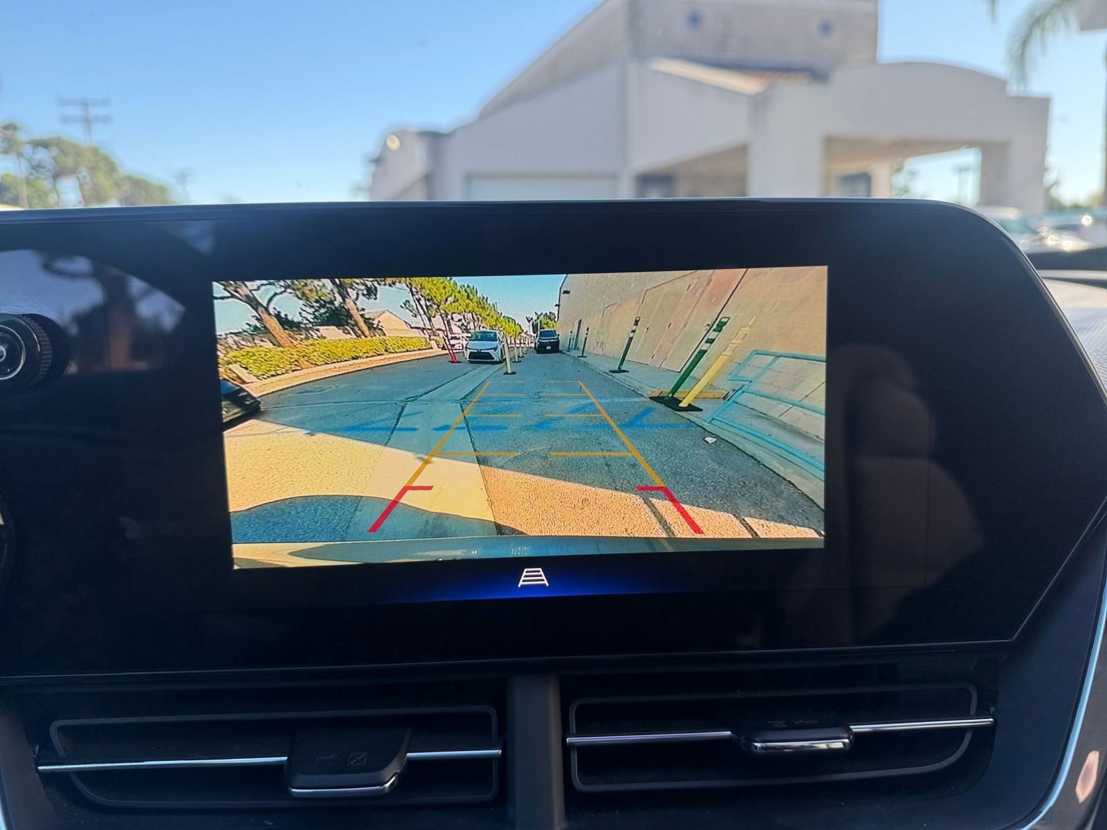 Thumbnail: 2025 Chevrolet Trax - 16