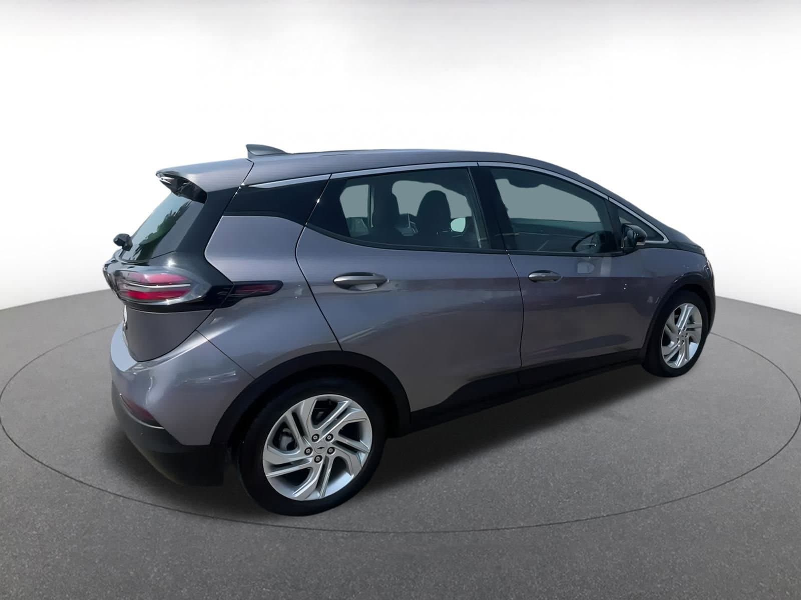 Thumbnail: 2023 Chevrolet Bolt EV - 15