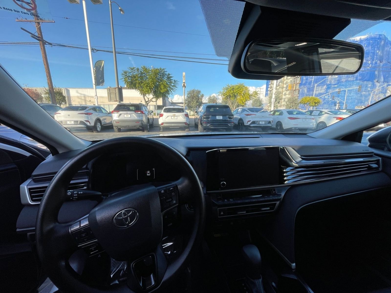 Thumbnail: 2025 Toyota Camry - 33