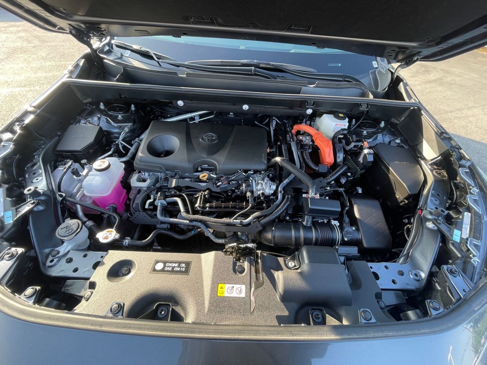 Thumbnail: 2025 Toyota RAV4 - 32