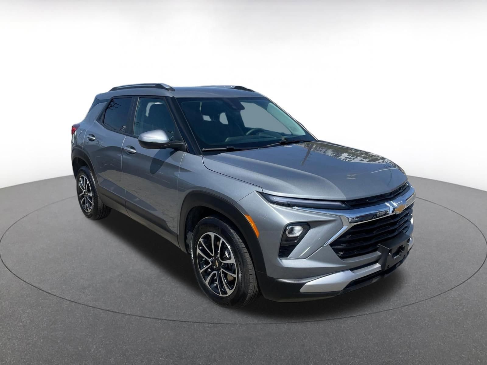 Thumbnail: 2025 Chevrolet TrailBlazer - 1
