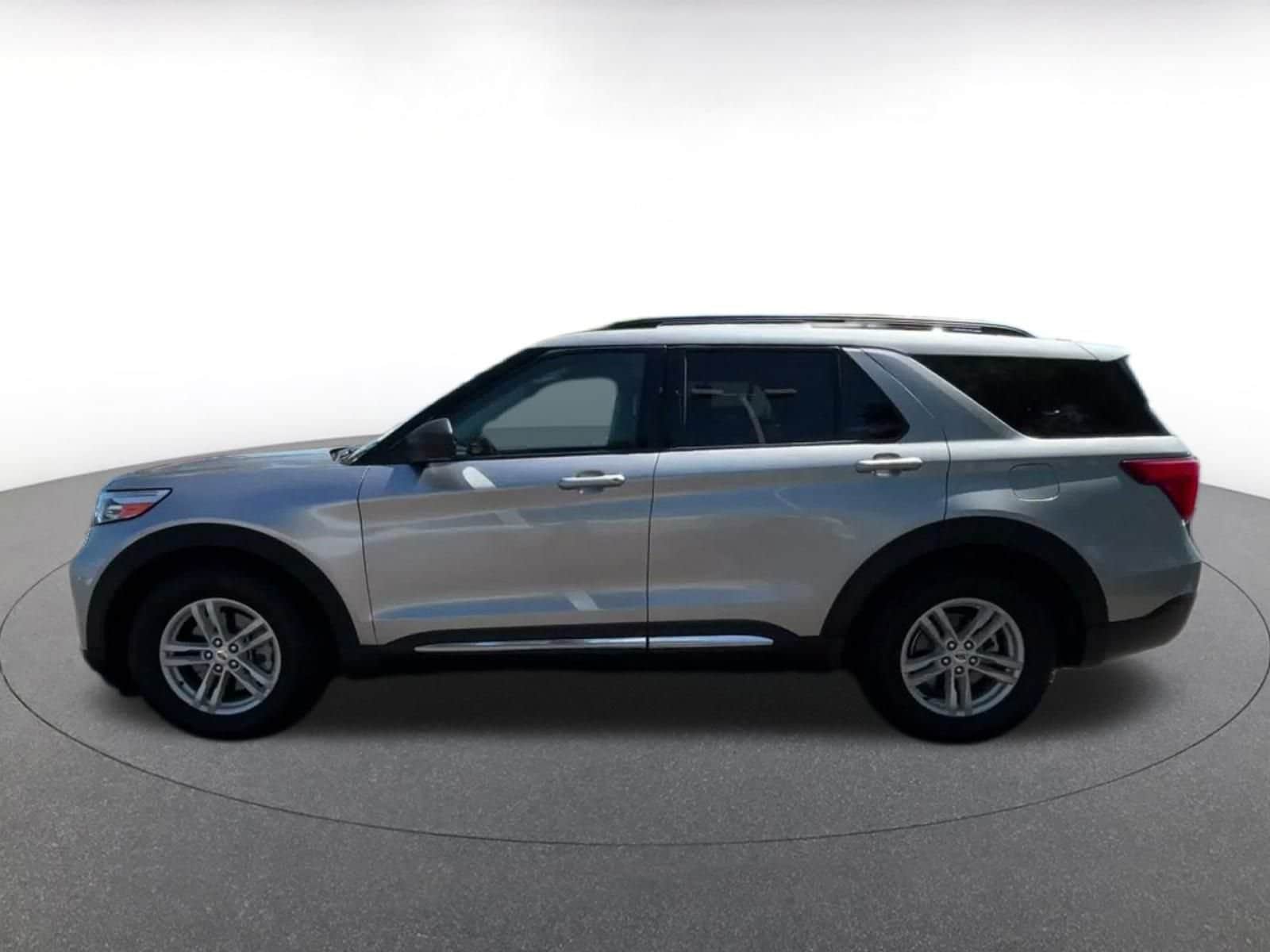 Thumbnail: 2024 Ford Explorer - 8