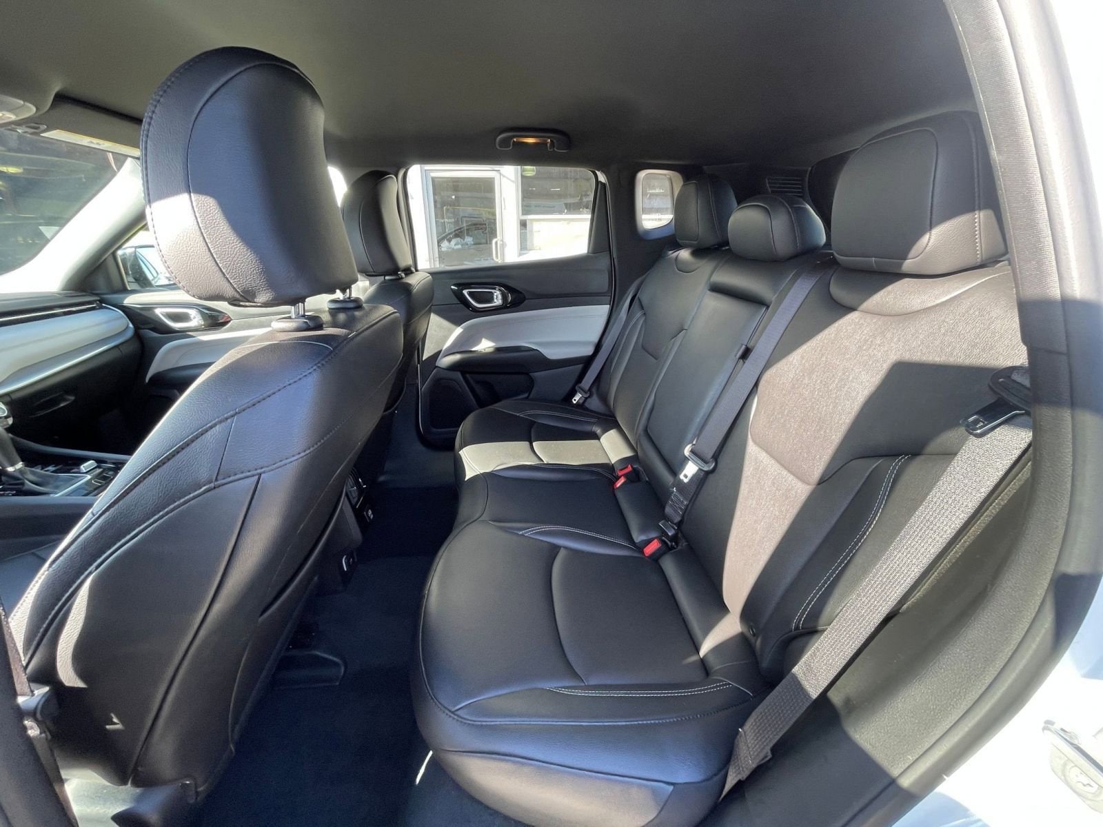 Thumbnail: 2025 Jeep Compass - 25