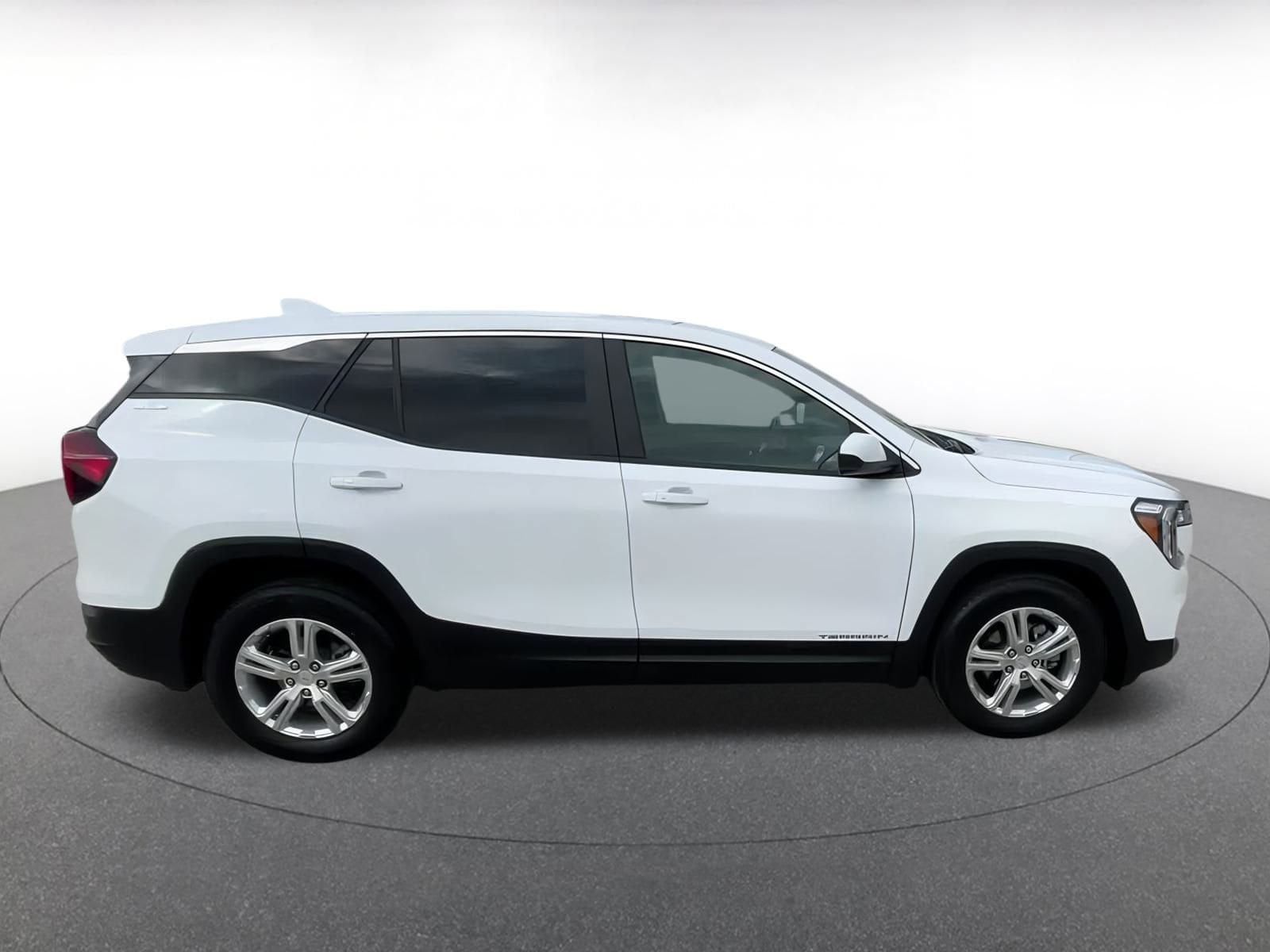 Thumbnail: 2024 GMC Terrain - 16