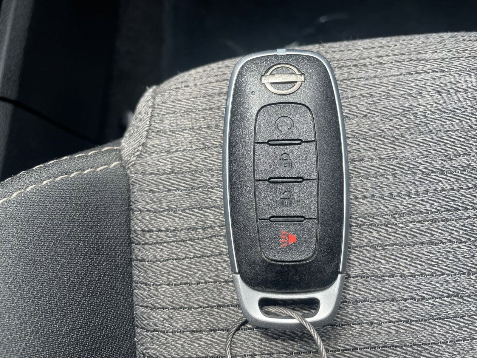 2023 Nissan Rogue SV 22