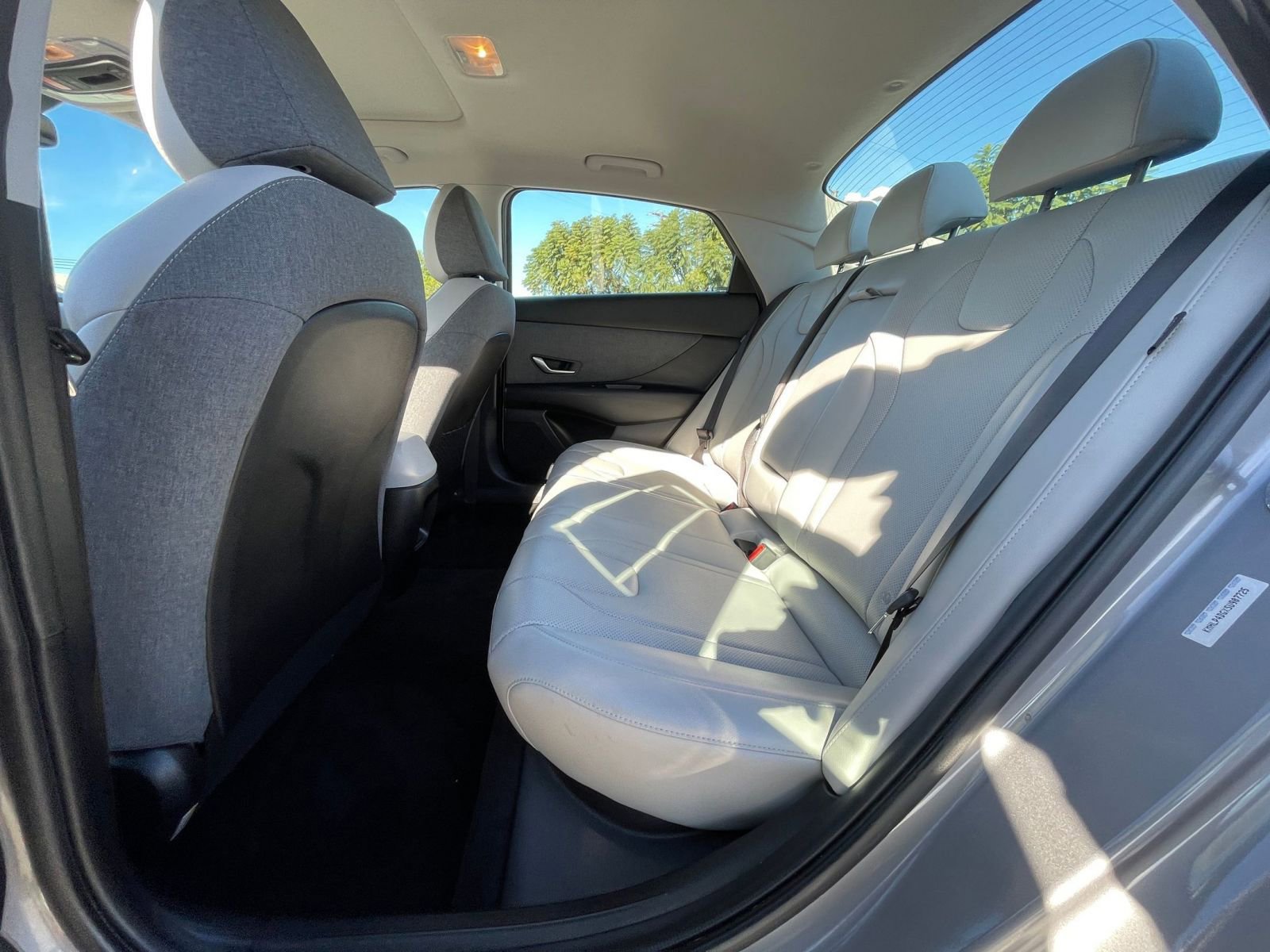 Thumbnail: 2025 Hyundai Elantra - 25