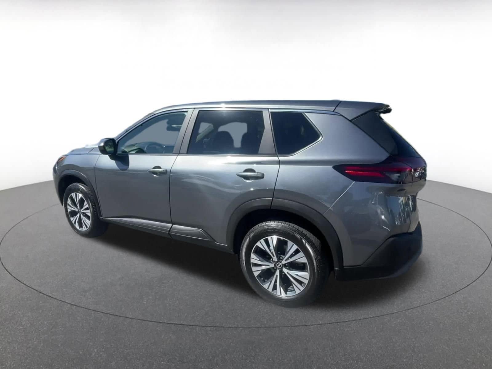 Thumbnail: 2023 Nissan Rogue - 10