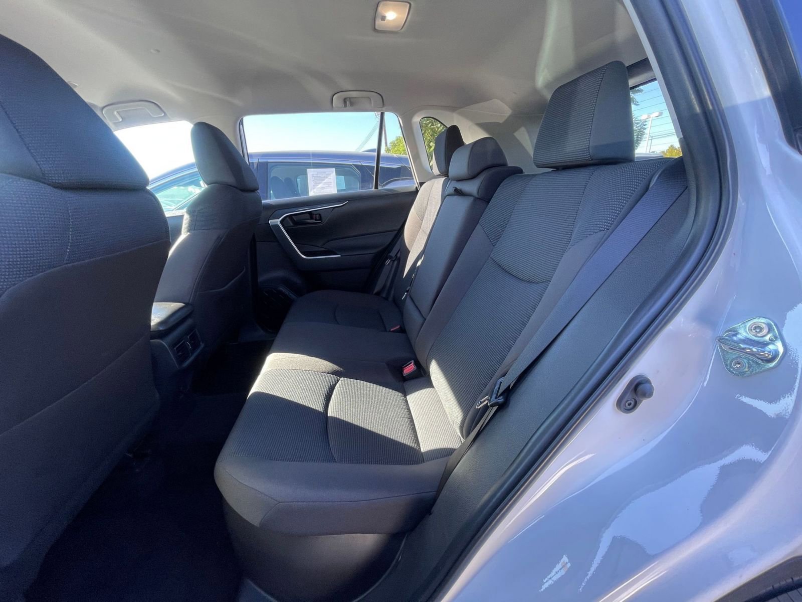 Thumbnail: 2025 Toyota RAV4 - 25