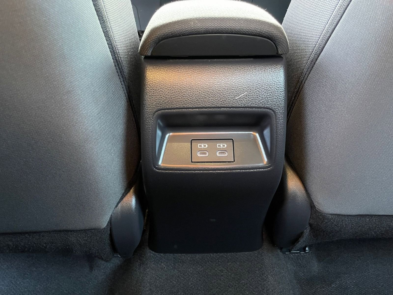 Thumbnail: 2025 Toyota Corolla - 24