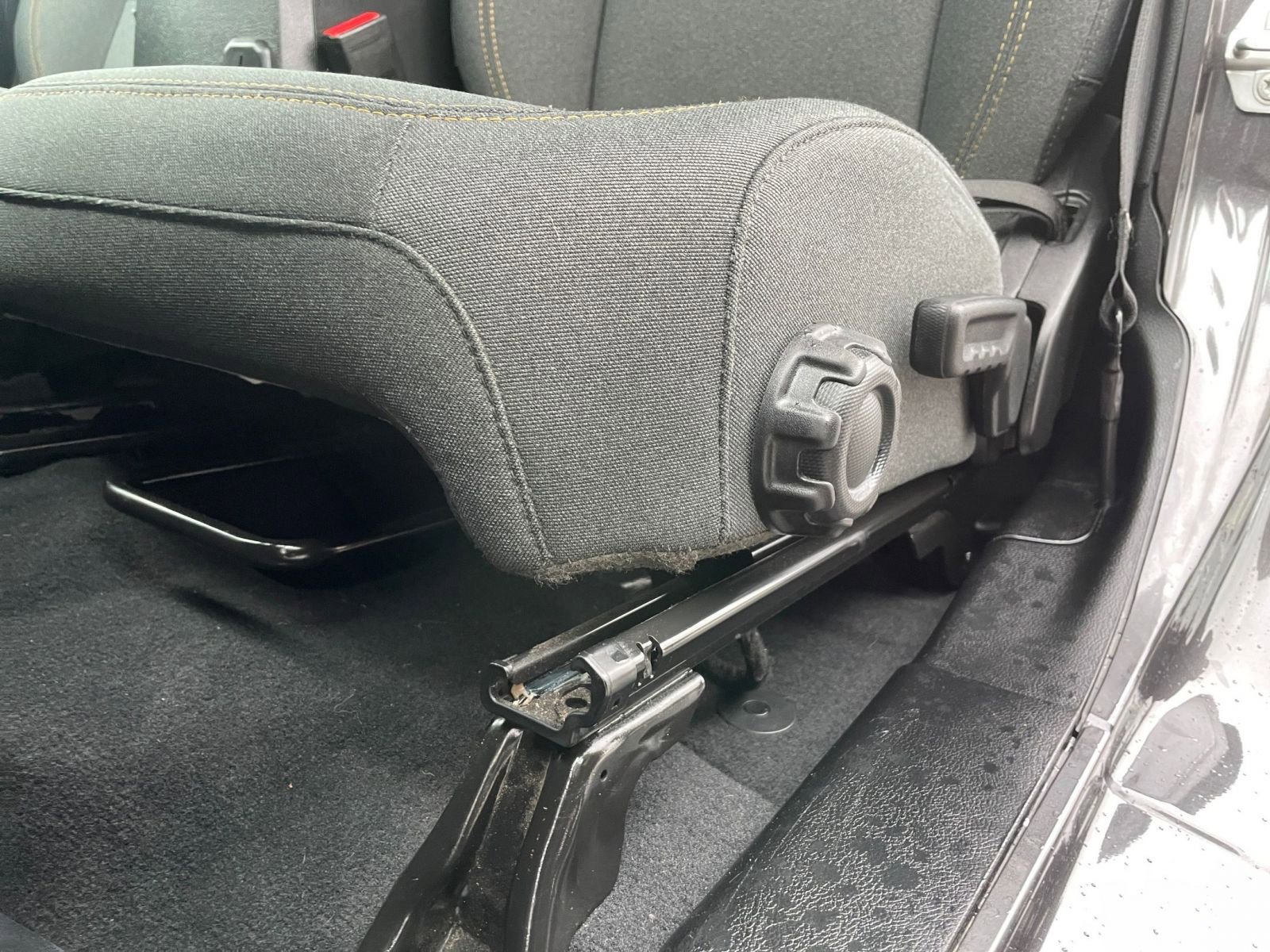 Thumbnail: 2025 Jeep Wrangler - 23