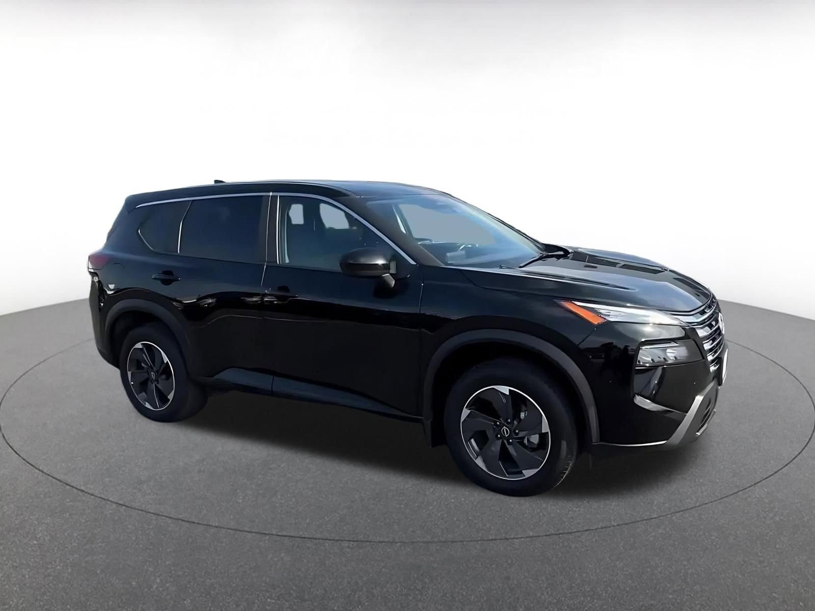 Thumbnail: 2025 Nissan Rogue - 2