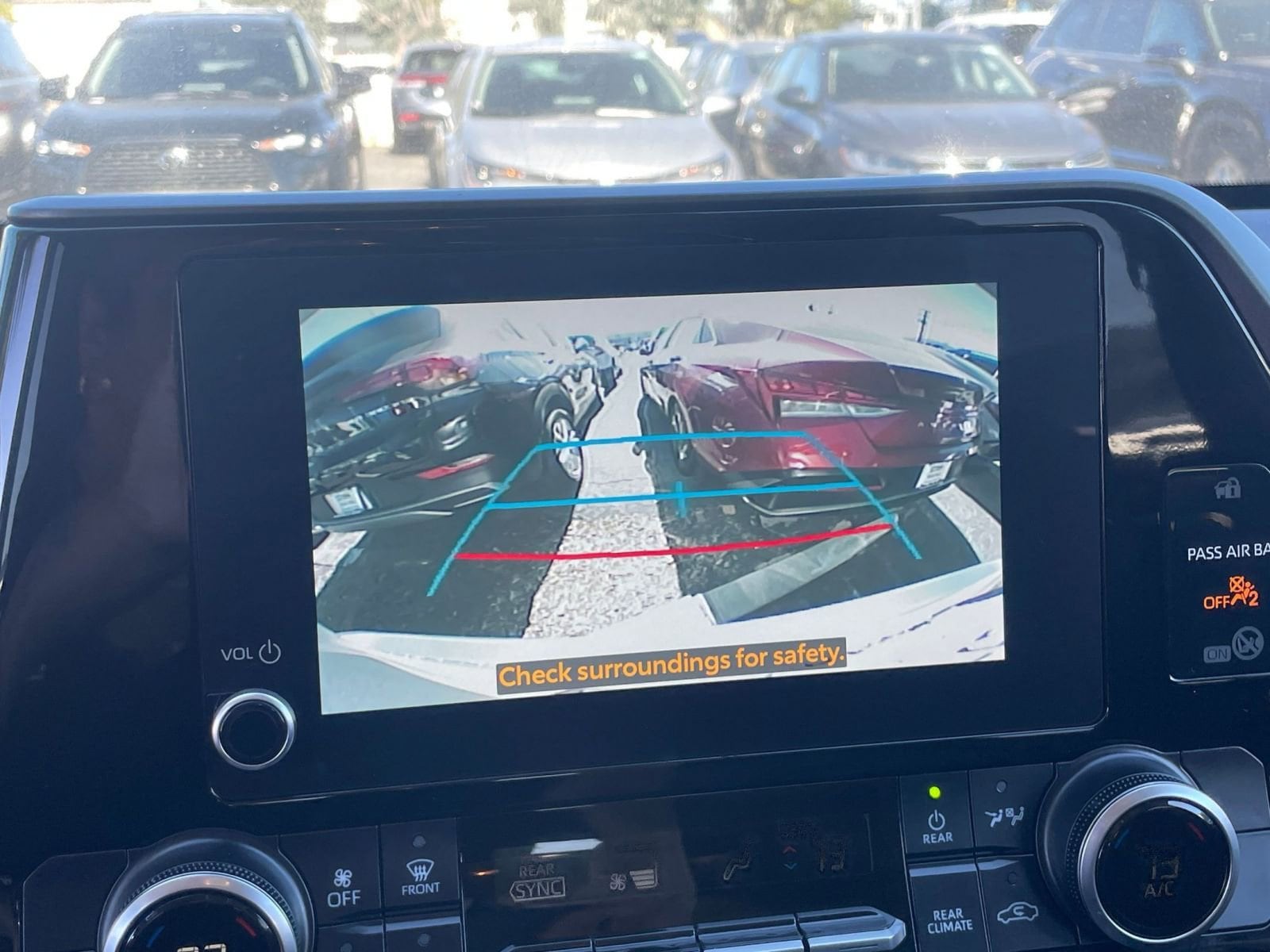 Thumbnail: 2025 Toyota Highlander - 17