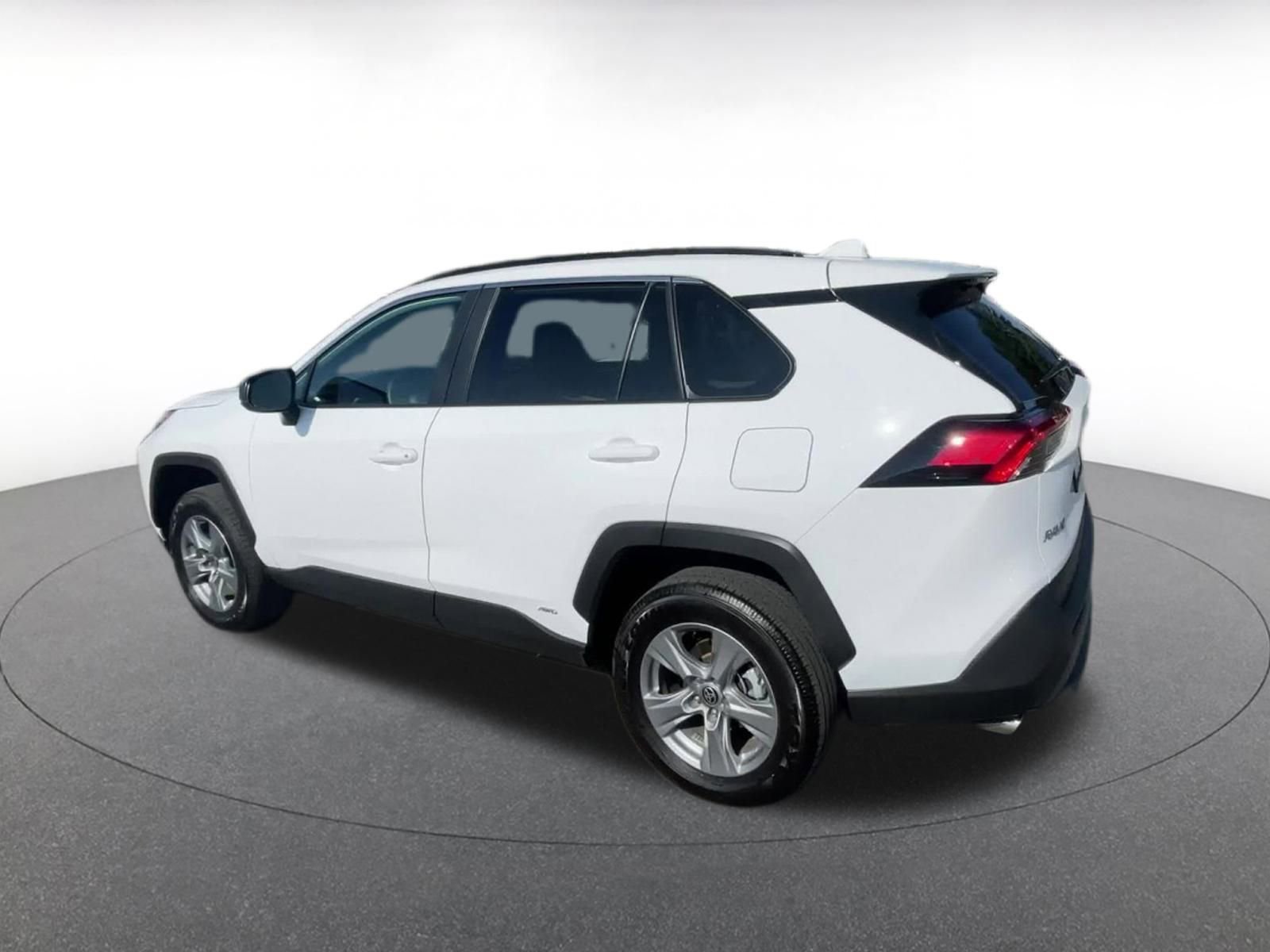 Thumbnail: 2025 Toyota RAV4 - 10
