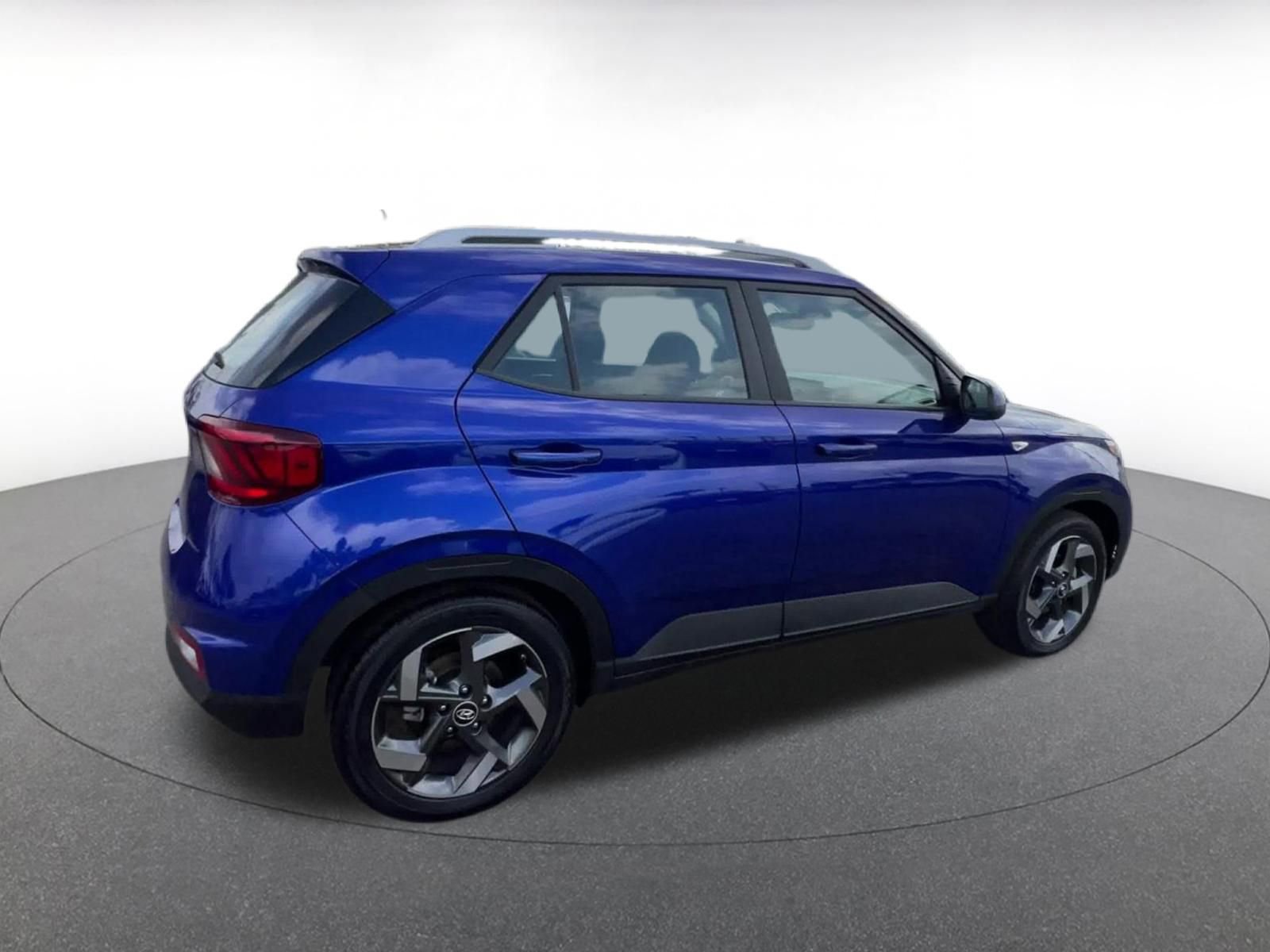 Thumbnail: 2025 Hyundai Venue - 15