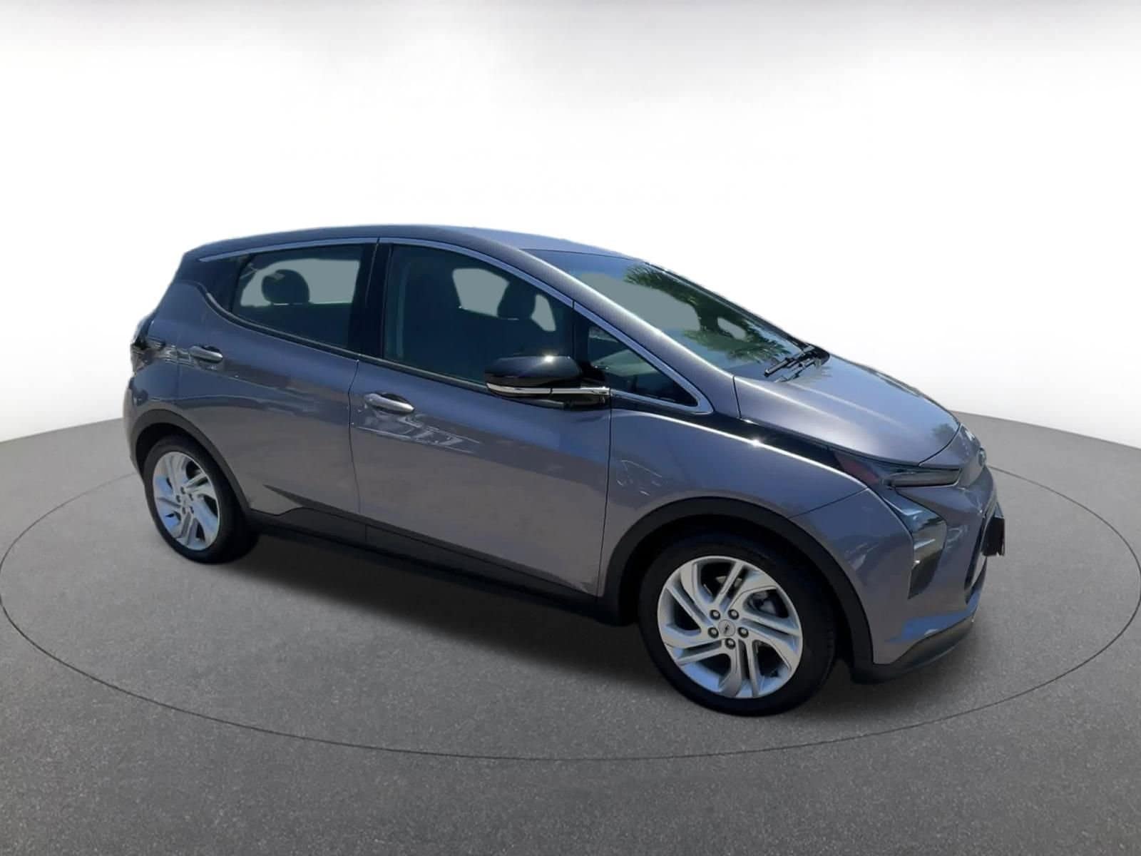 Thumbnail: 2023 Chevrolet Bolt EV - 2