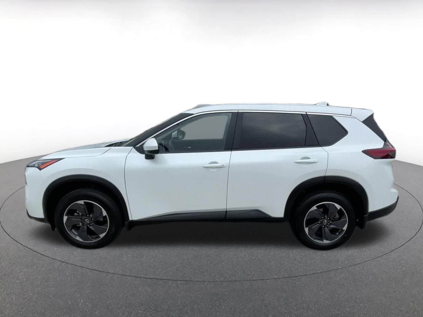 2024 Nissan Rogue SV 8