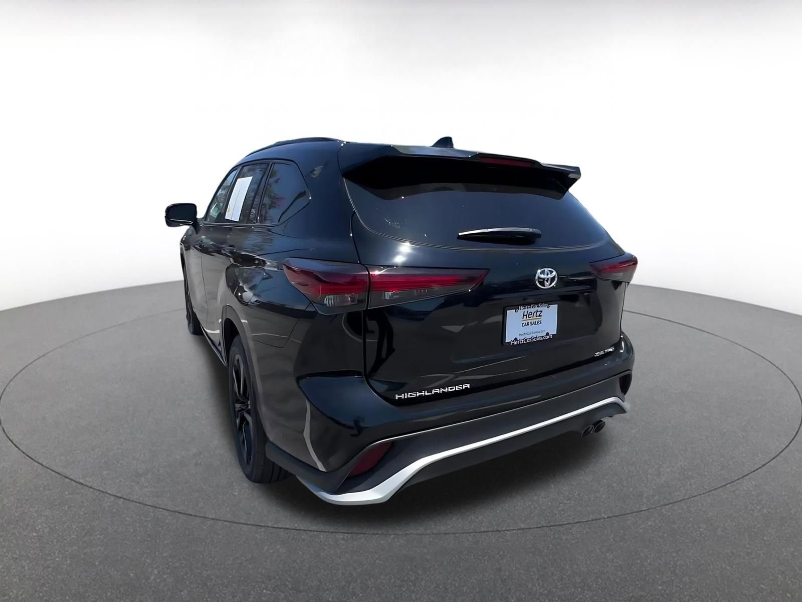 Thumbnail: 2025 Toyota Highlander - 11