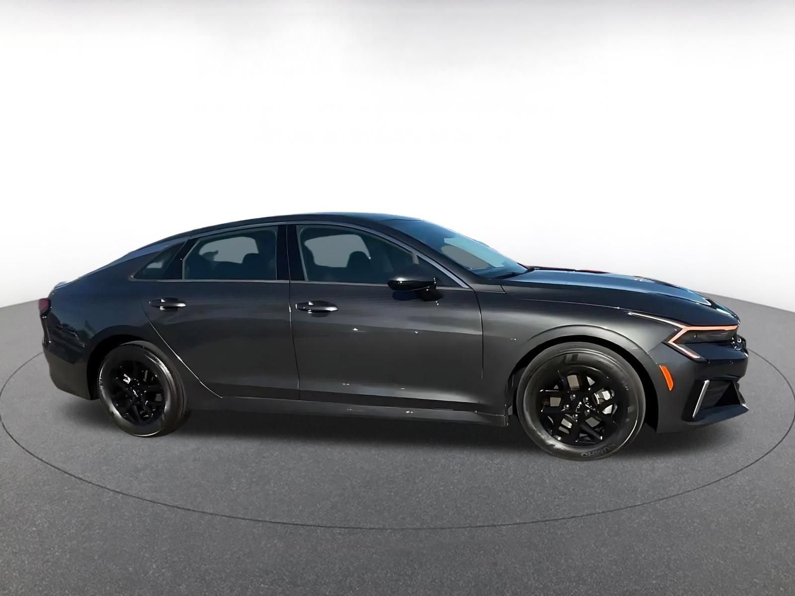 Thumbnail: 2025 Kia K5 - 15
