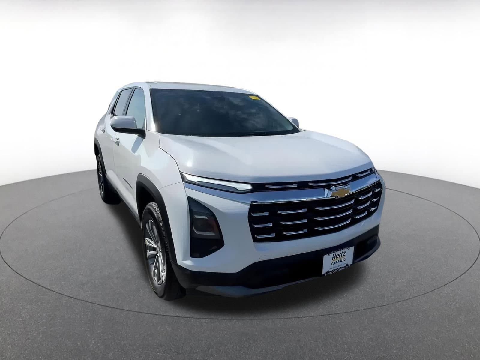 Thumbnail: 2025 Chevrolet Equinox - 3
