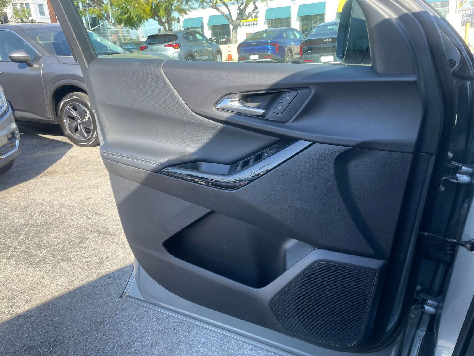 Thumbnail: 2025 Chevrolet Equinox - 18