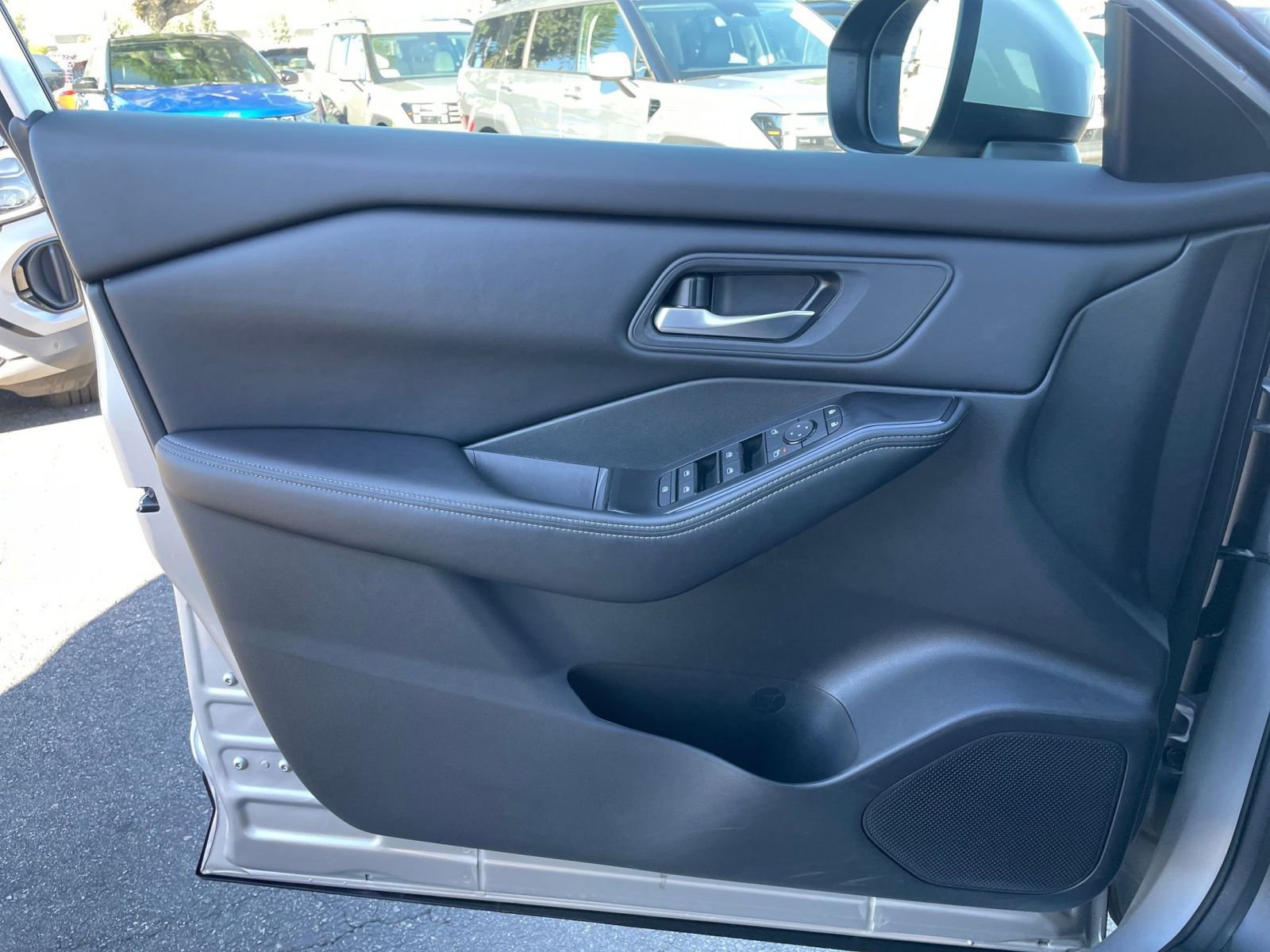 Thumbnail: 2025 Nissan Rogue - 20