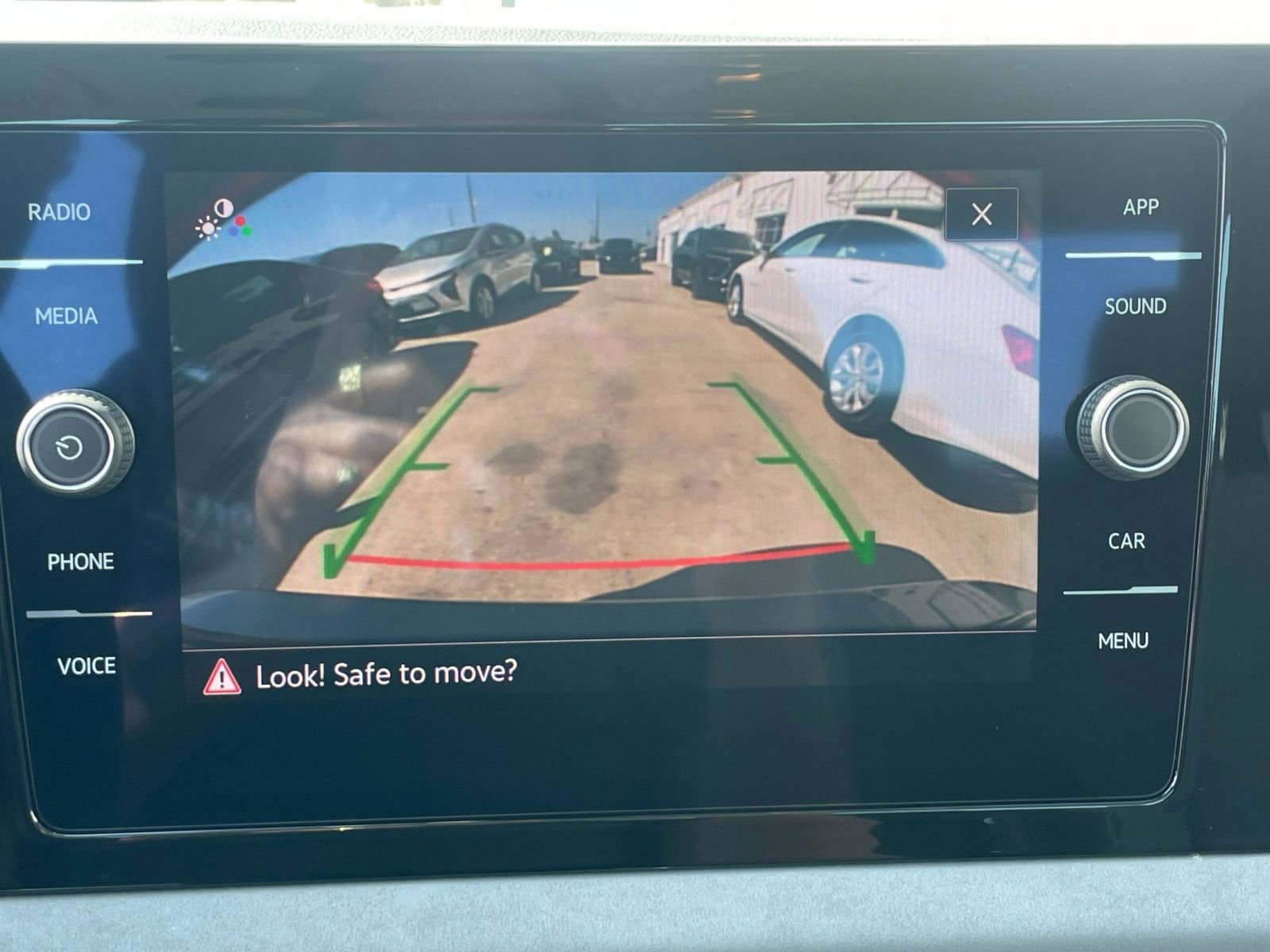 Thumbnail: 2025 Volkswagen Jetta - 17