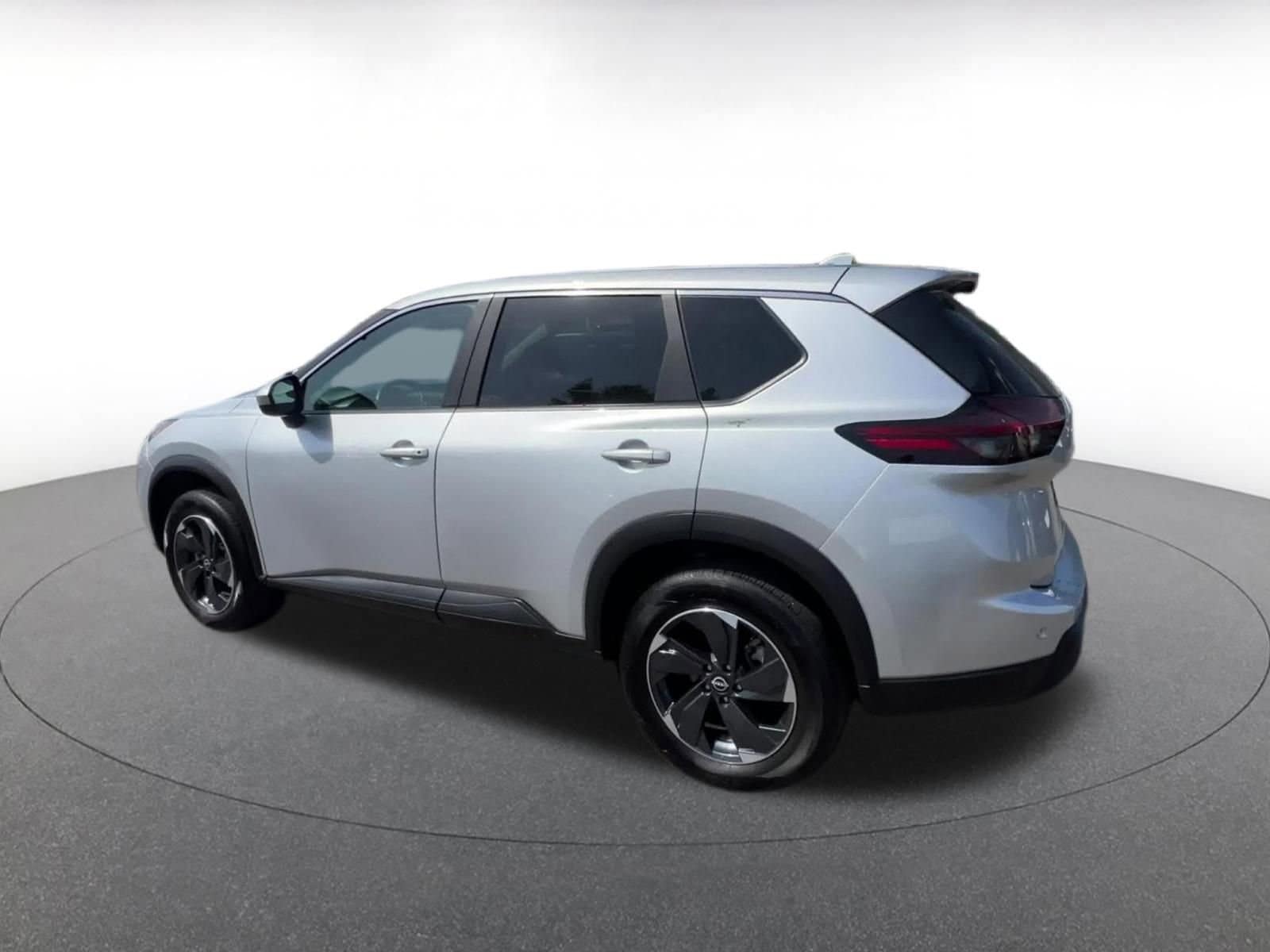 Thumbnail: 2025 Nissan Rogue - 10