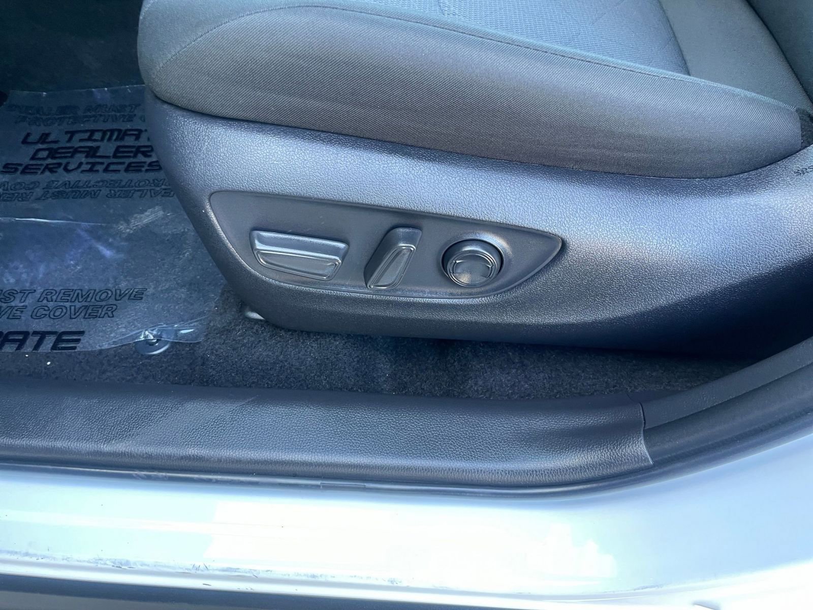 Thumbnail: 2025 Toyota RAV4 - 23