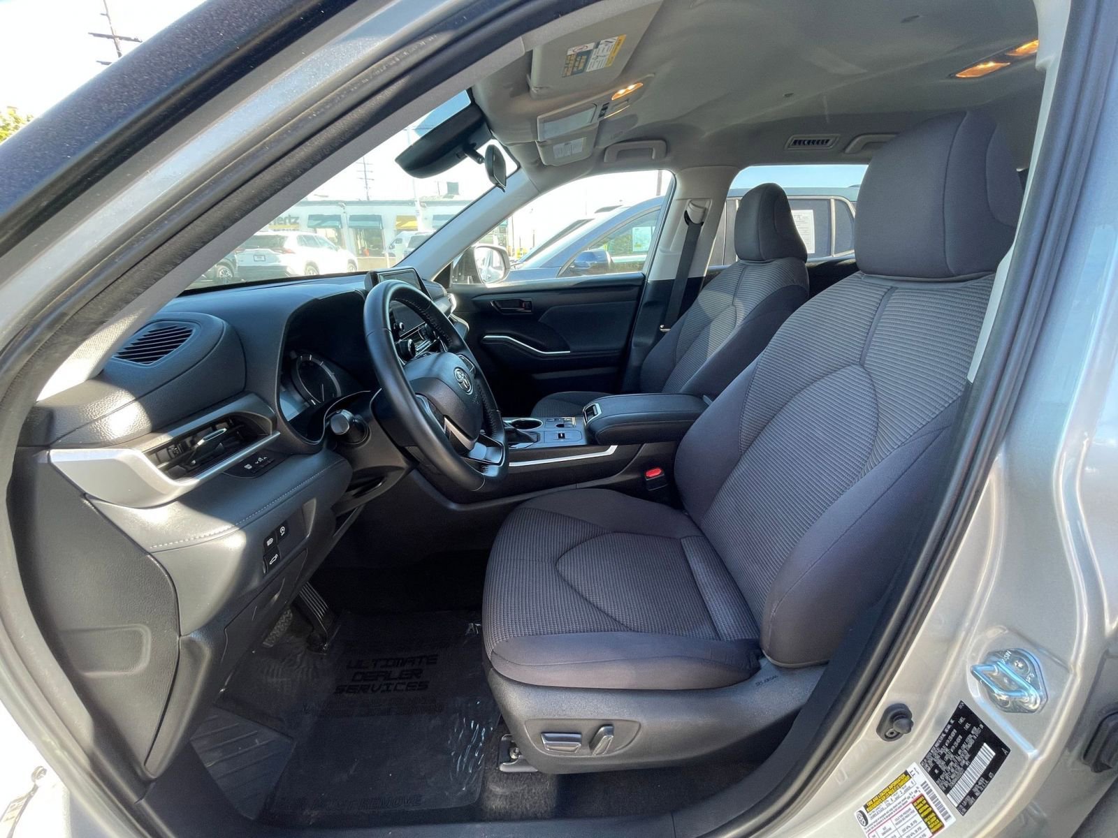 Thumbnail: 2025 Toyota Highlander - 27