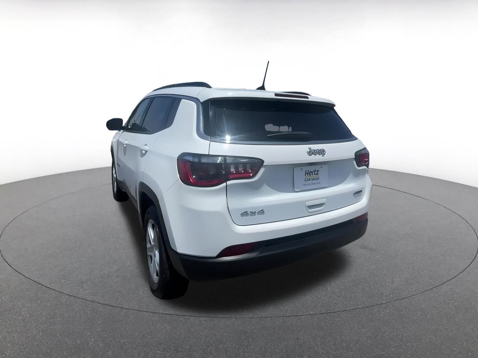 Thumbnail: 2023 Jeep Compass - 11