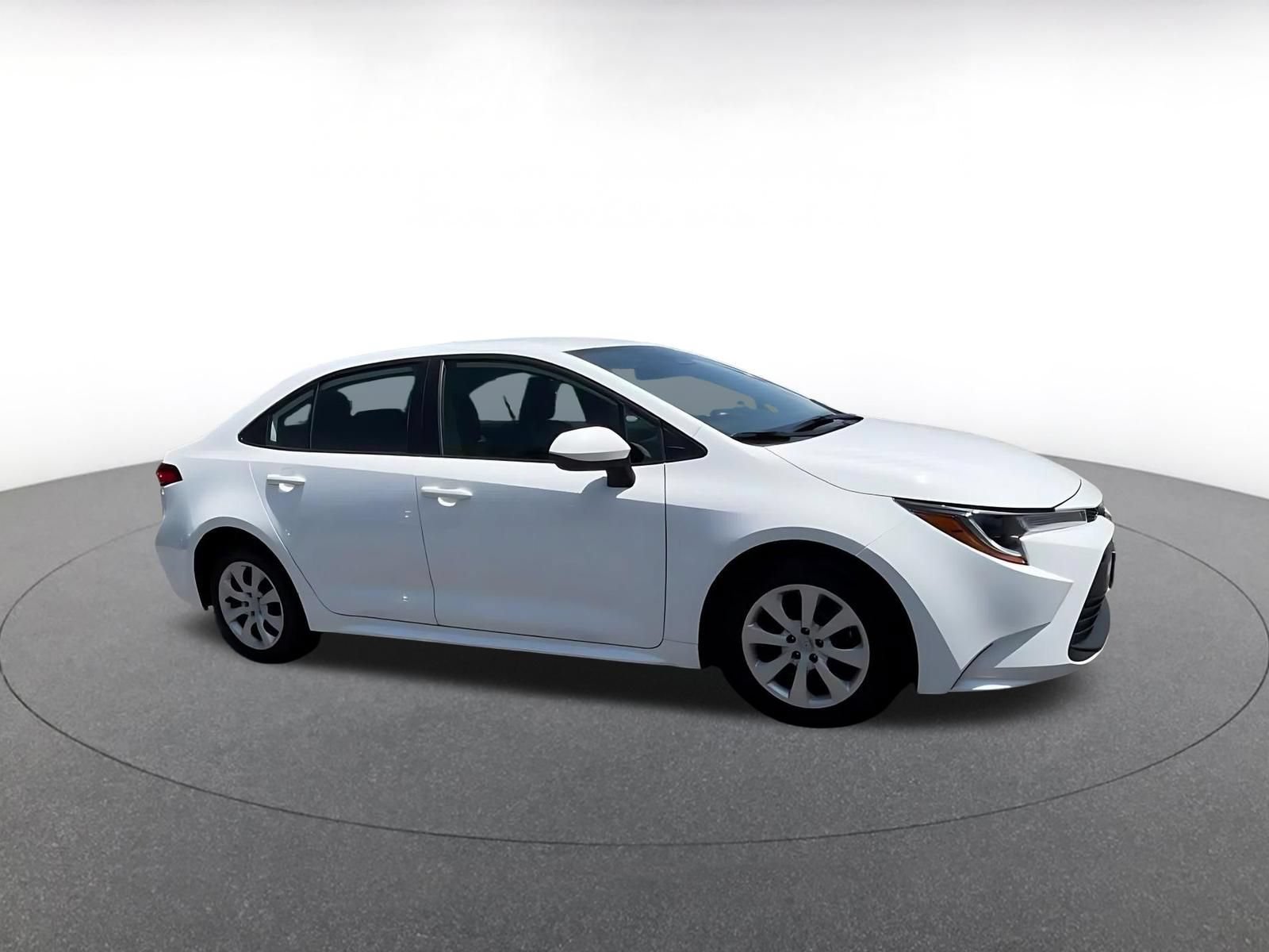 Thumbnail: 2025 Toyota Corolla - 2