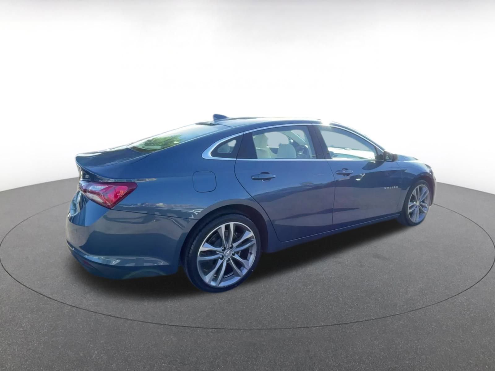 Thumbnail: 2024 Chevrolet Malibu - 15
