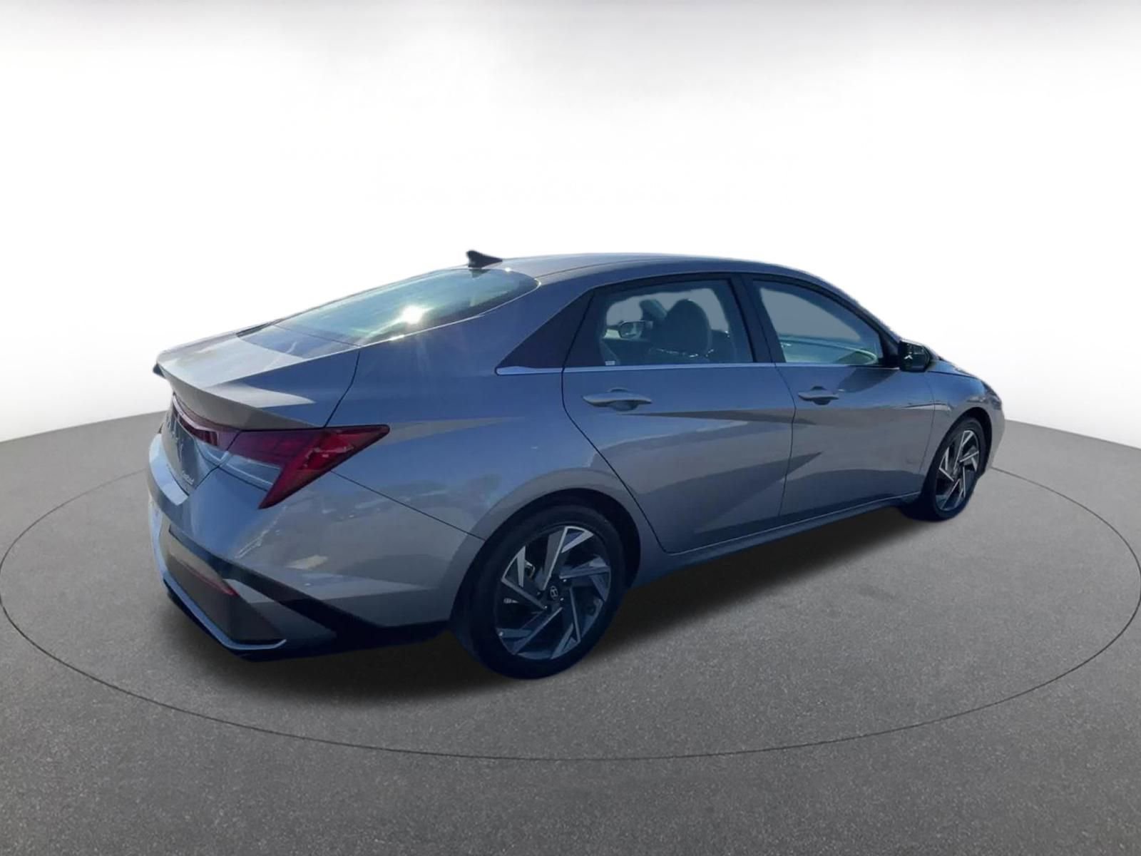 Thumbnail: 2025 Hyundai Elantra - 15