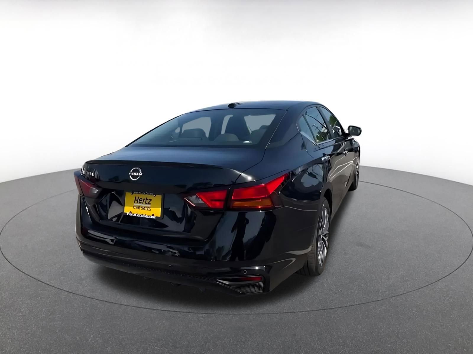 Thumbnail: 2025 Nissan Altima - 14