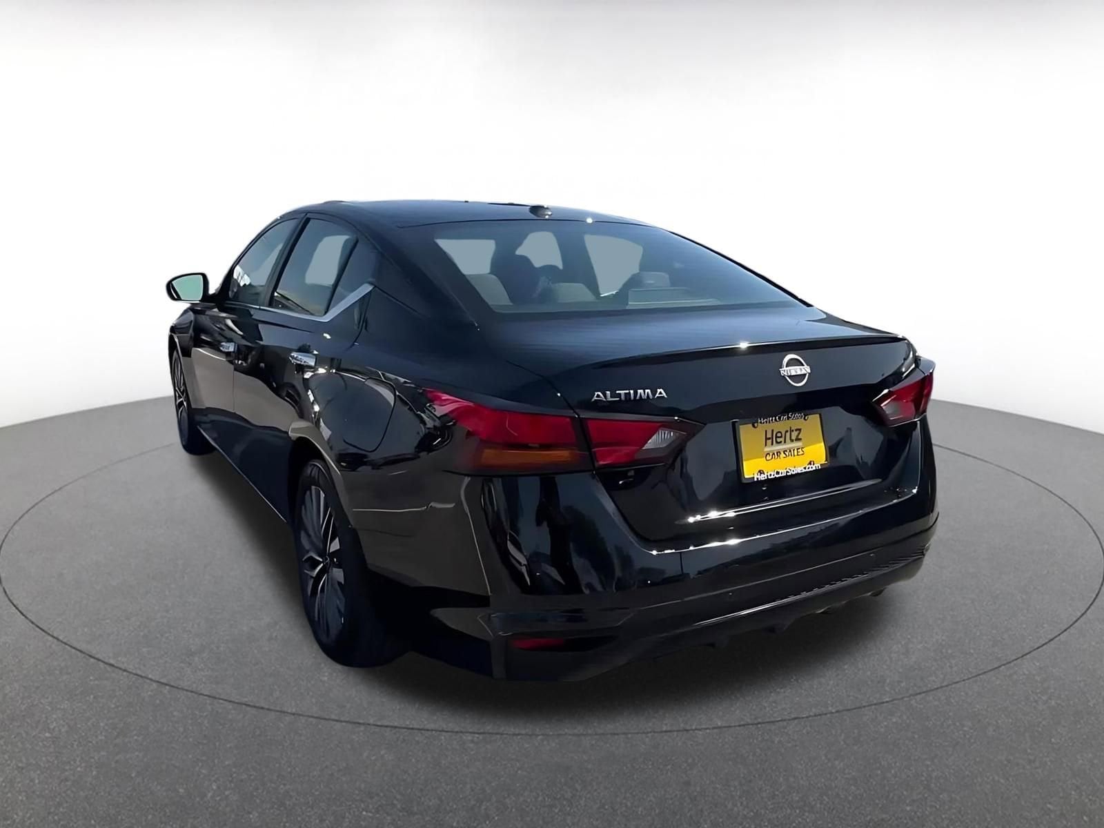 Thumbnail: 2025 Nissan Altima - 11