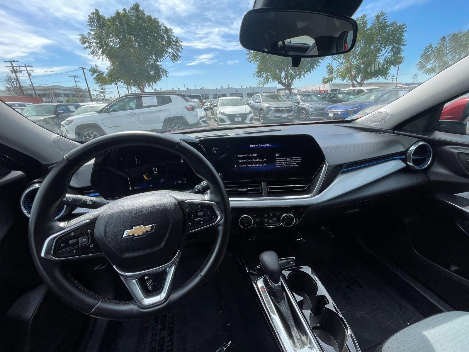 Thumbnail: 2025 Chevrolet Trax - 34