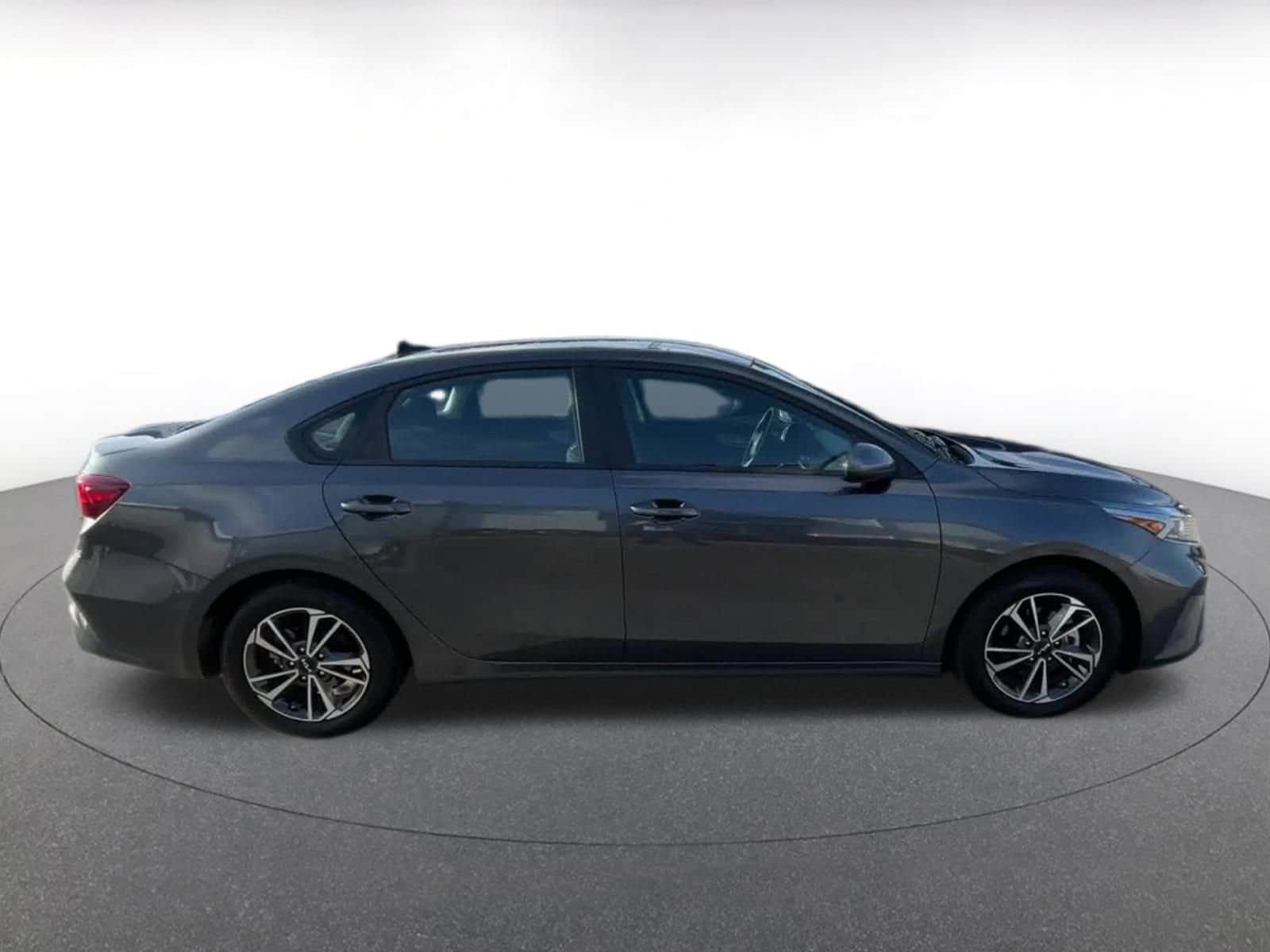 2024 Kia Forte LXS 16