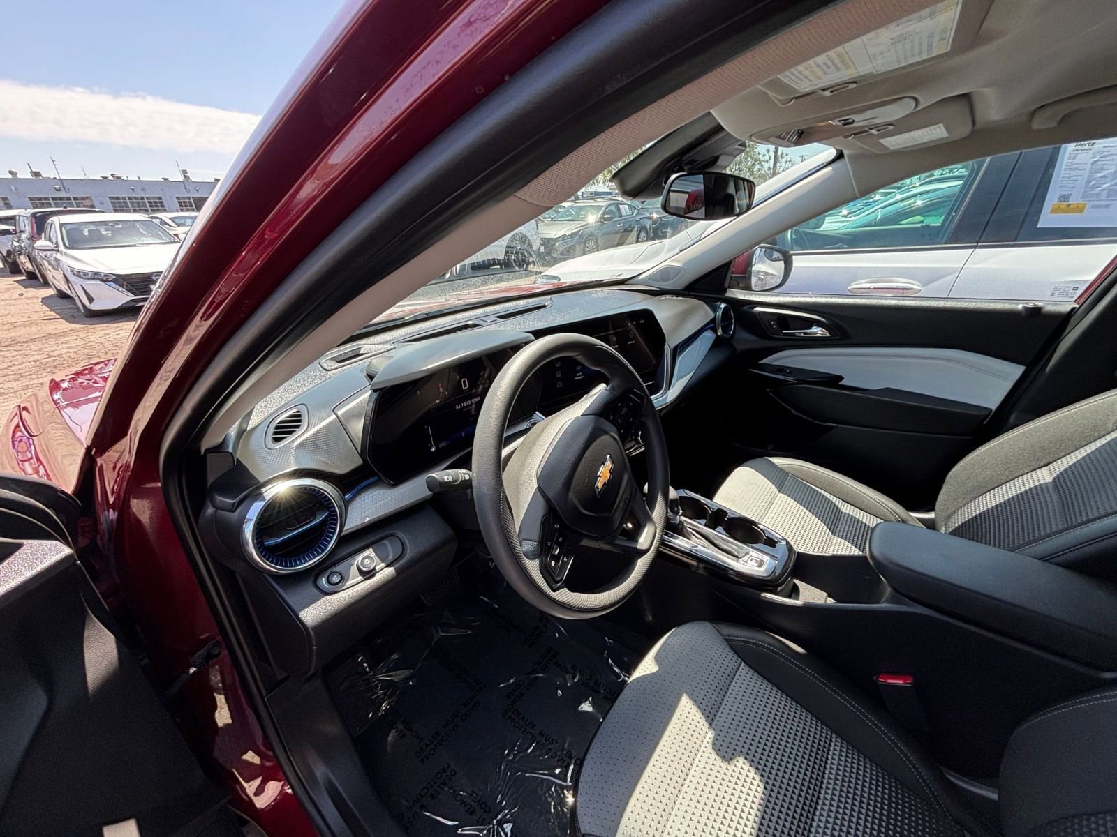 Thumbnail: 2025 Chevrolet Trax - 35
