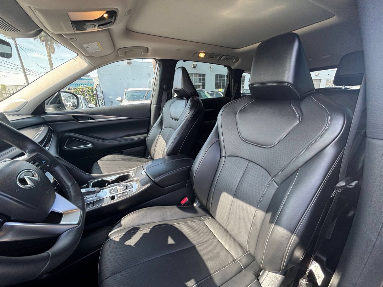 Thumbnail: 2026 INFINITI QX60 - 30