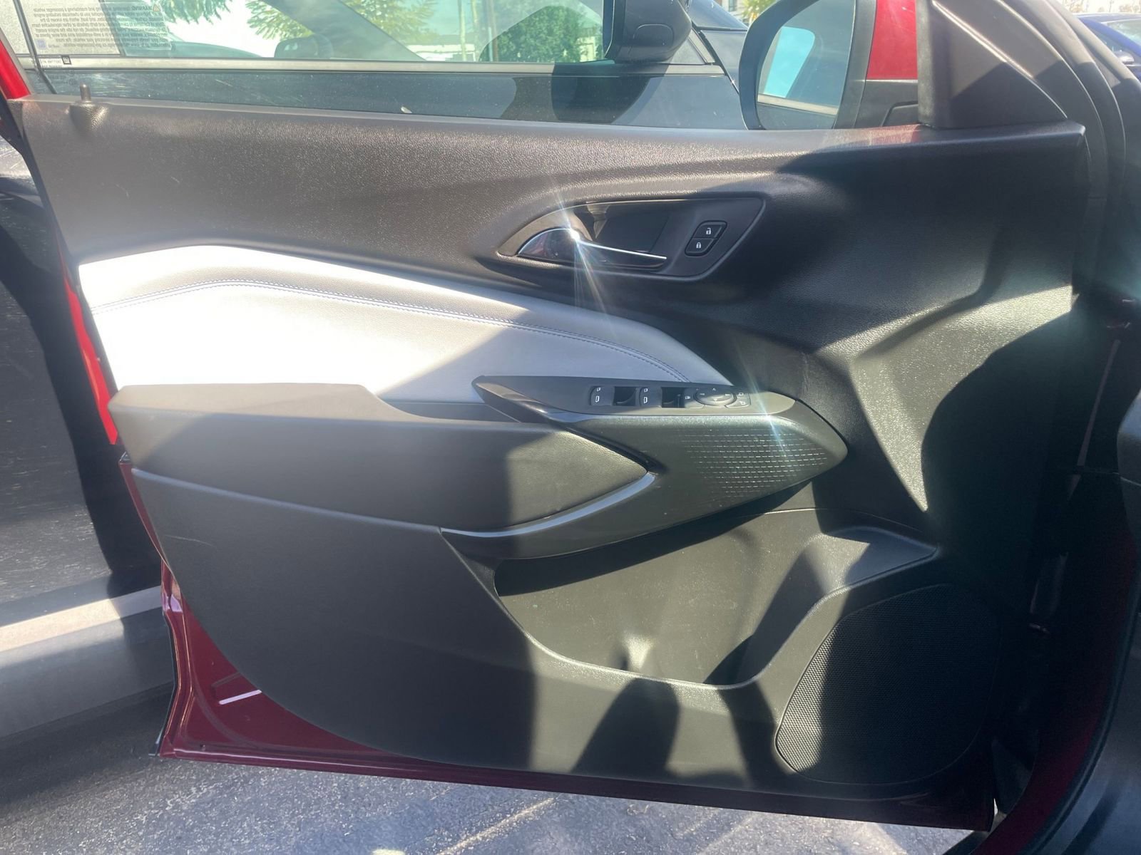 Thumbnail: 2025 Chevrolet Trax - 18