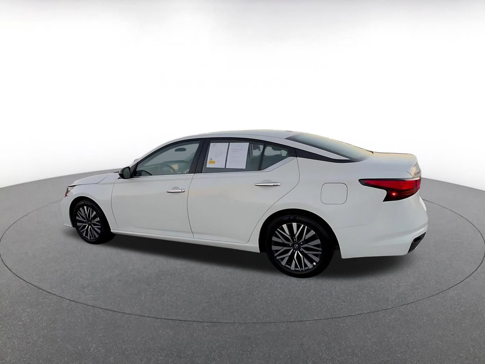 Thumbnail: 2025 Nissan Altima - 10