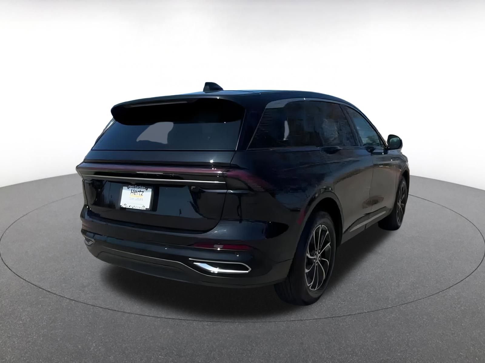 Thumbnail: 2024 Lincoln Nautilus - 14