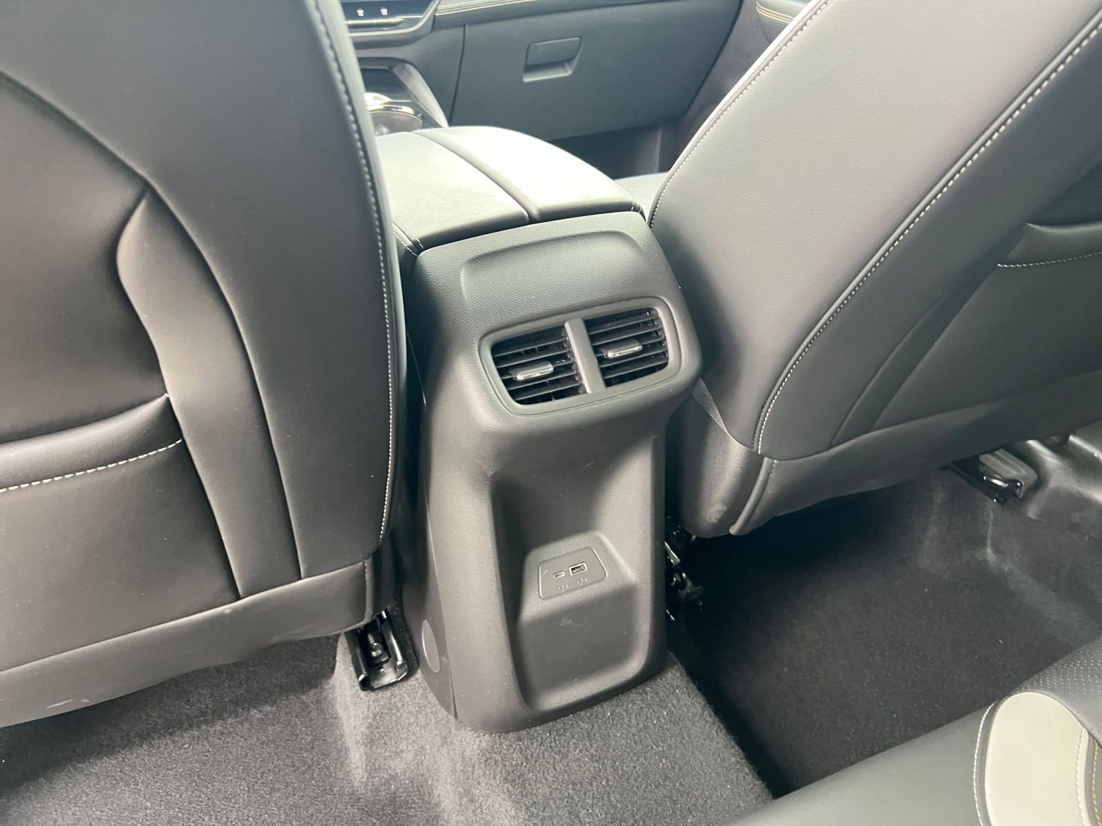2024 Buick Envision Sport Touring 25